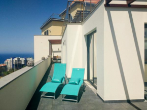 Two Bedroom Apartment with Balcony and Gorgeous view over the Atlantic